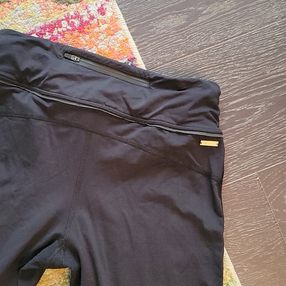 Alala Leggings - Picture 2 of 4